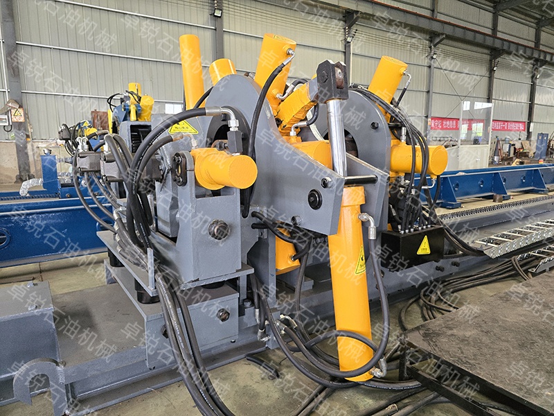 Hydraulic disassembly rack